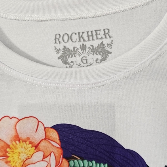 Frida Kahlo  Tee NWOT - Picture 2 of 3